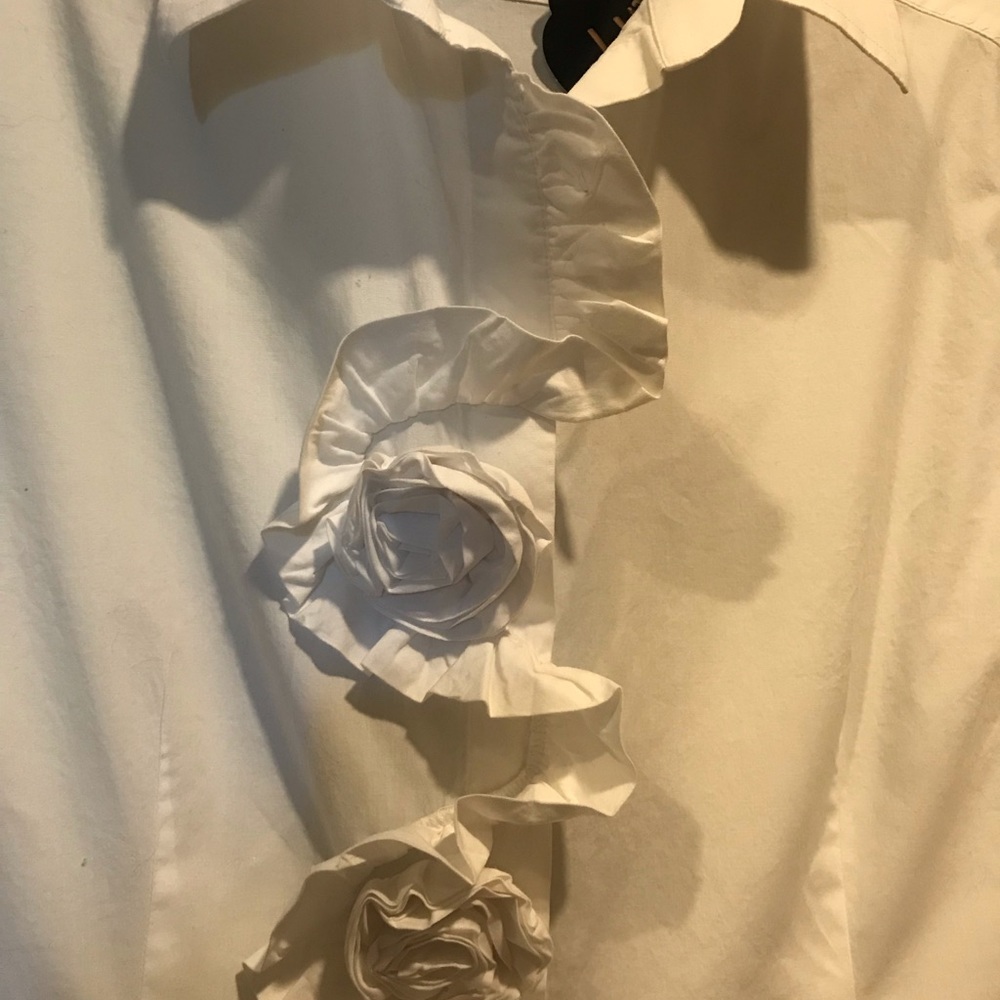 Blouse - Picture 2 of 3